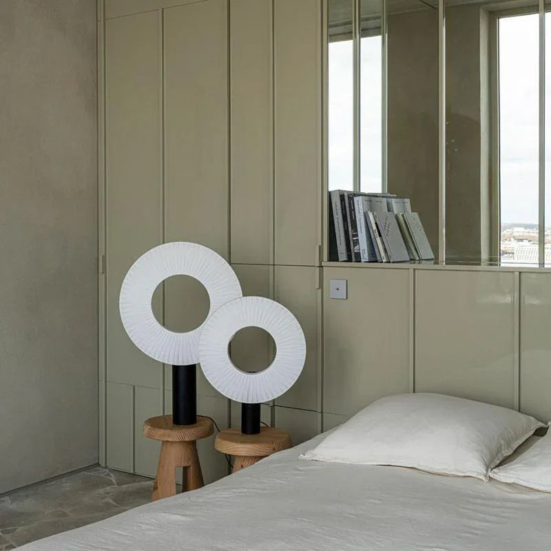 10 HEURES 10 Iris 40 Table Lamp | All Square Lighting