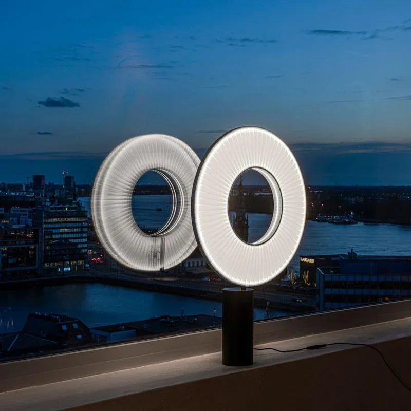10 HEURES 10 Iris 50 Table Lamp | All Square Lighting