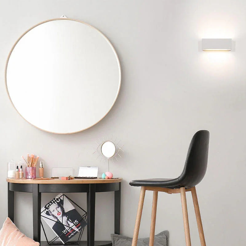 100% Light UK 2018 LED Wall Light | All Square Lighting