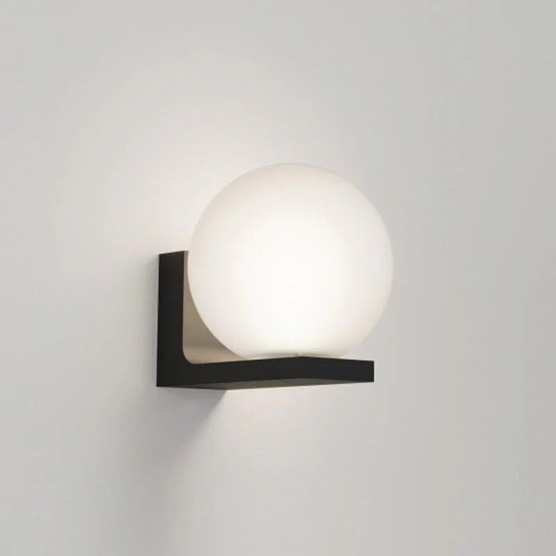 Delta Light Oono M W S Wall Light | All Square Lighting