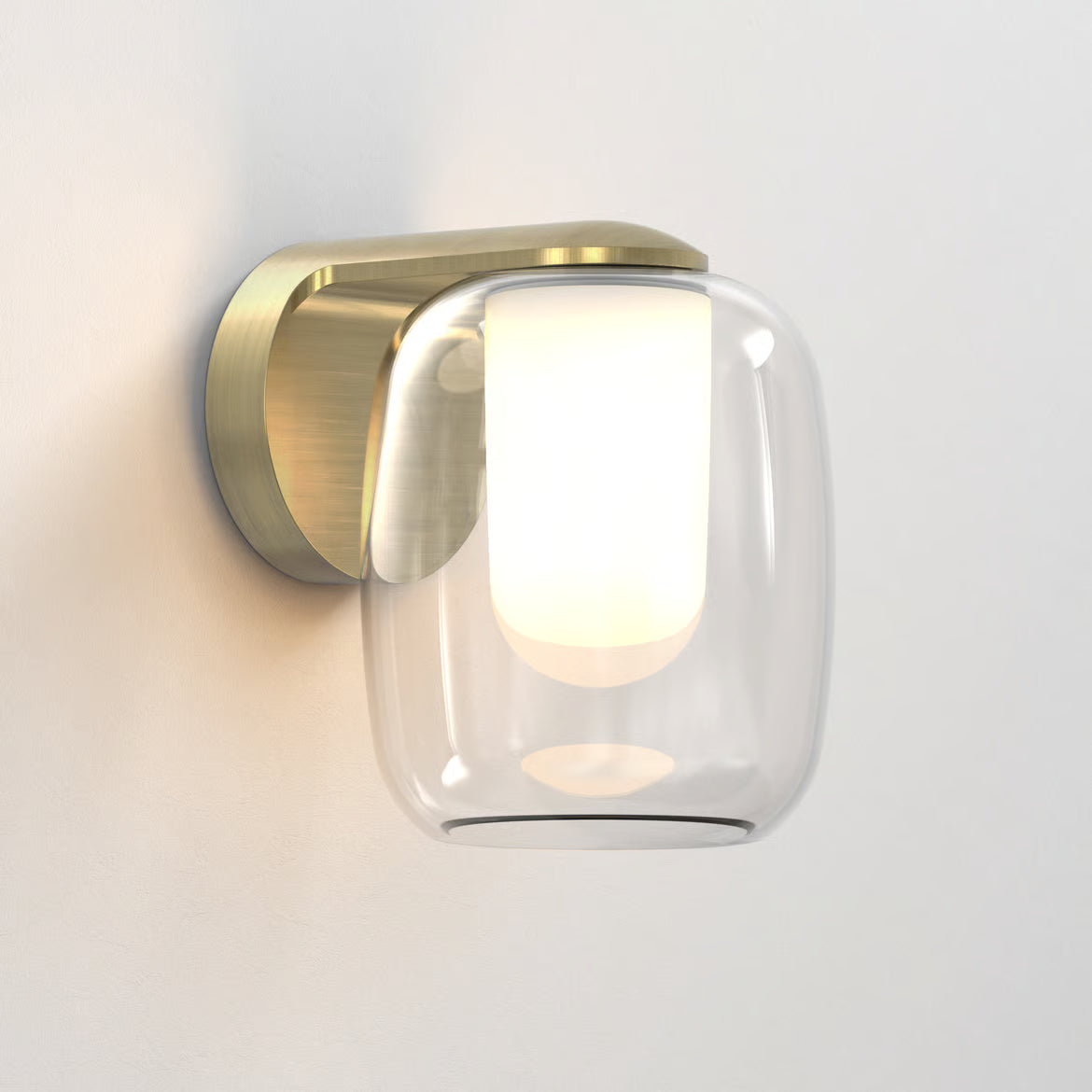 Aquina Wall Light