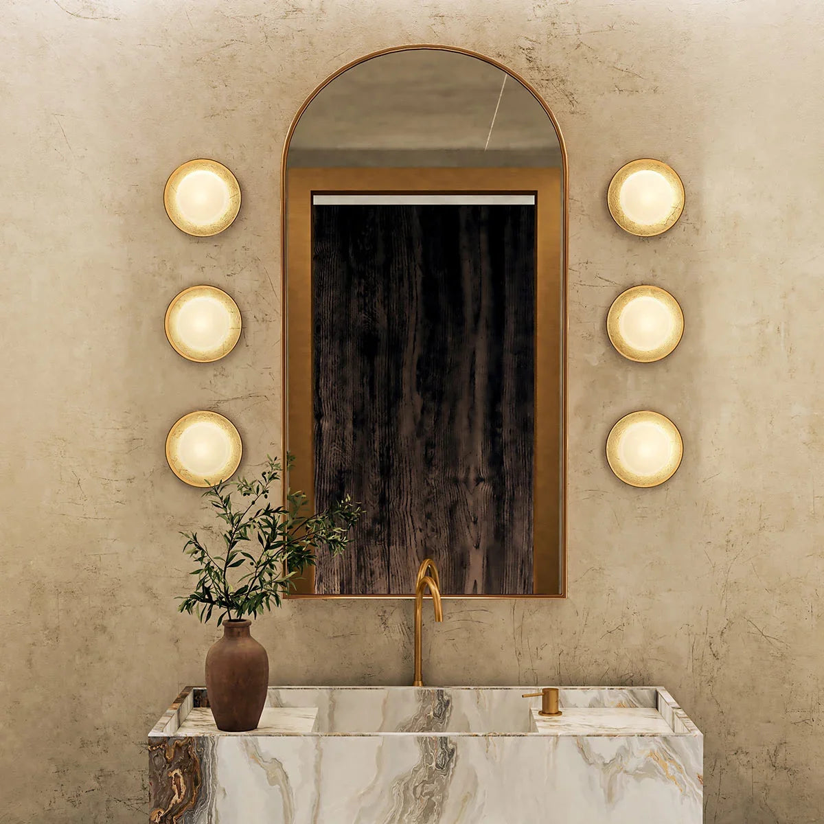 Alonso Wall Light
