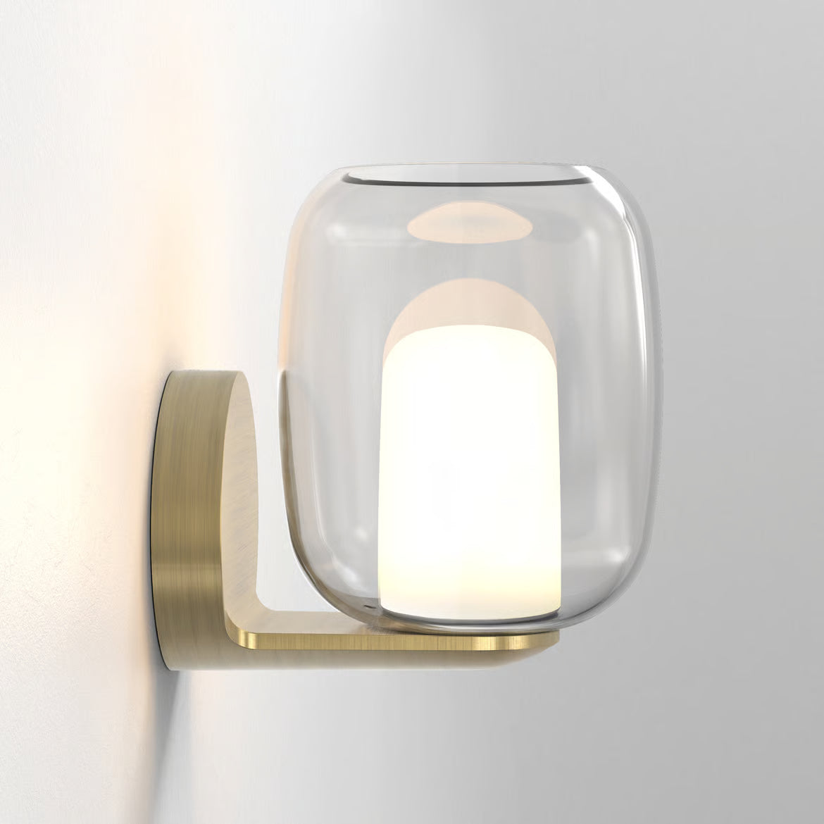 Aquina Wall Light