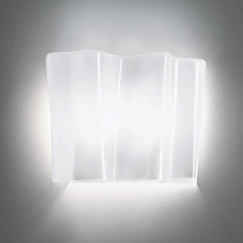 Artemide Logico Wall Light | All Square Lighting