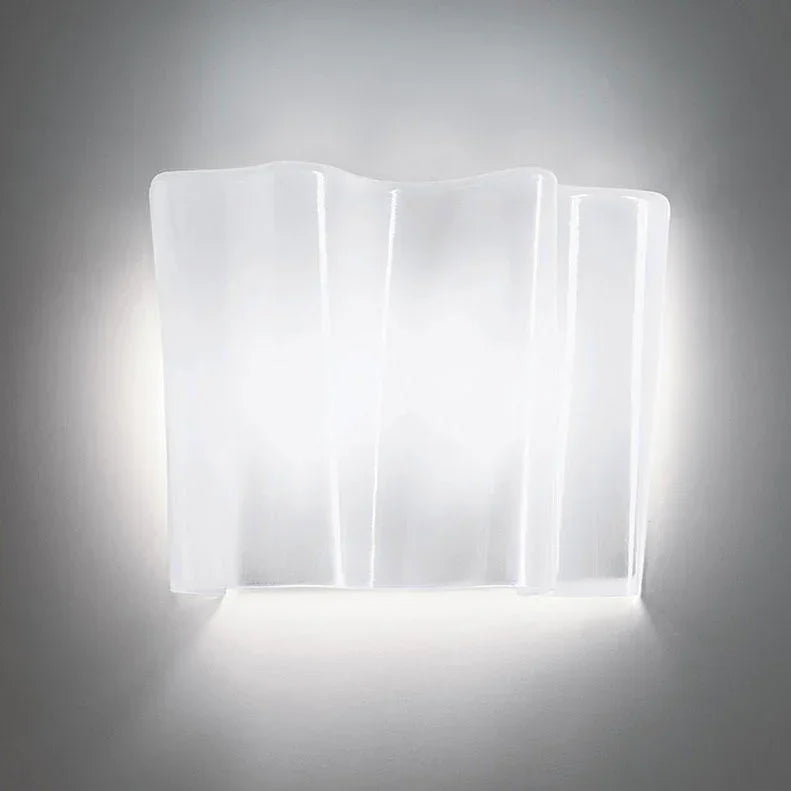 Artemide Logico Wall Light | All Square Lighting