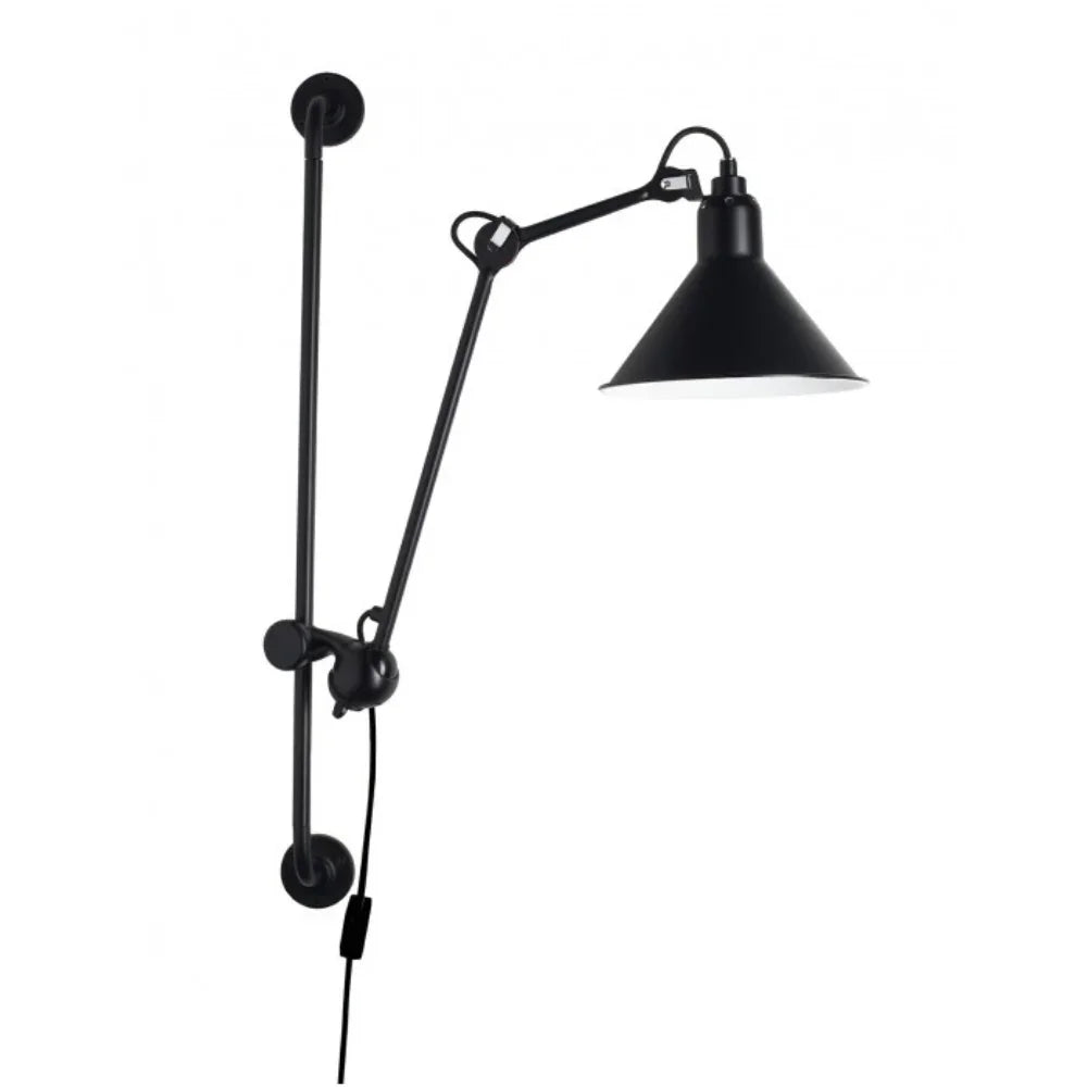 N°210 Plug Switch & Cable Wall Light