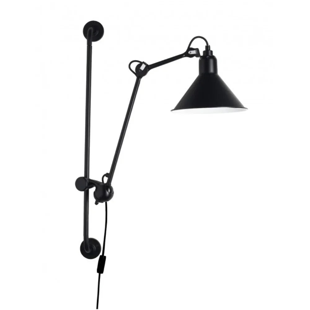 N°210 Plug Switch & Cable Wall Light
