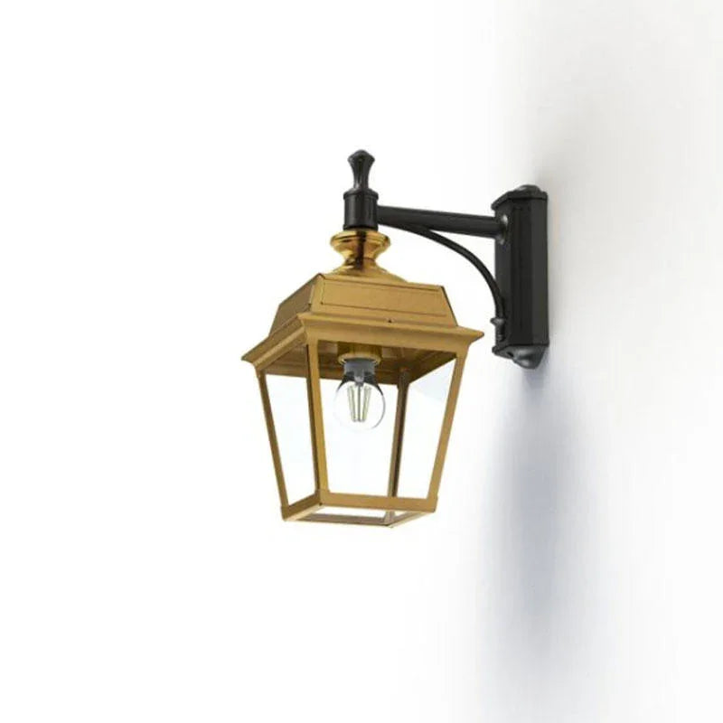 Roger Pradier Place des Vosges 1 Tradition N°4 Wall Lantern | All Square Lighting