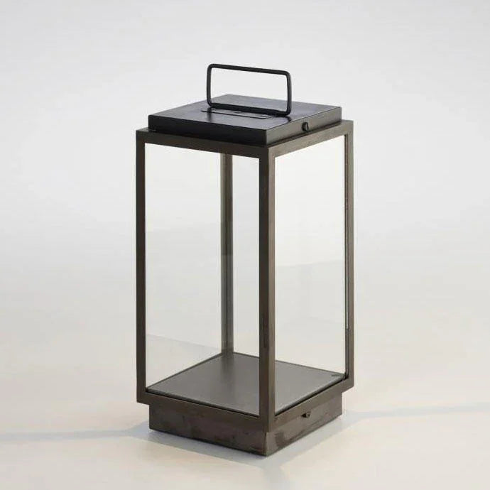 Tekna Blakes N024 Table Lamp | All Square Lighting