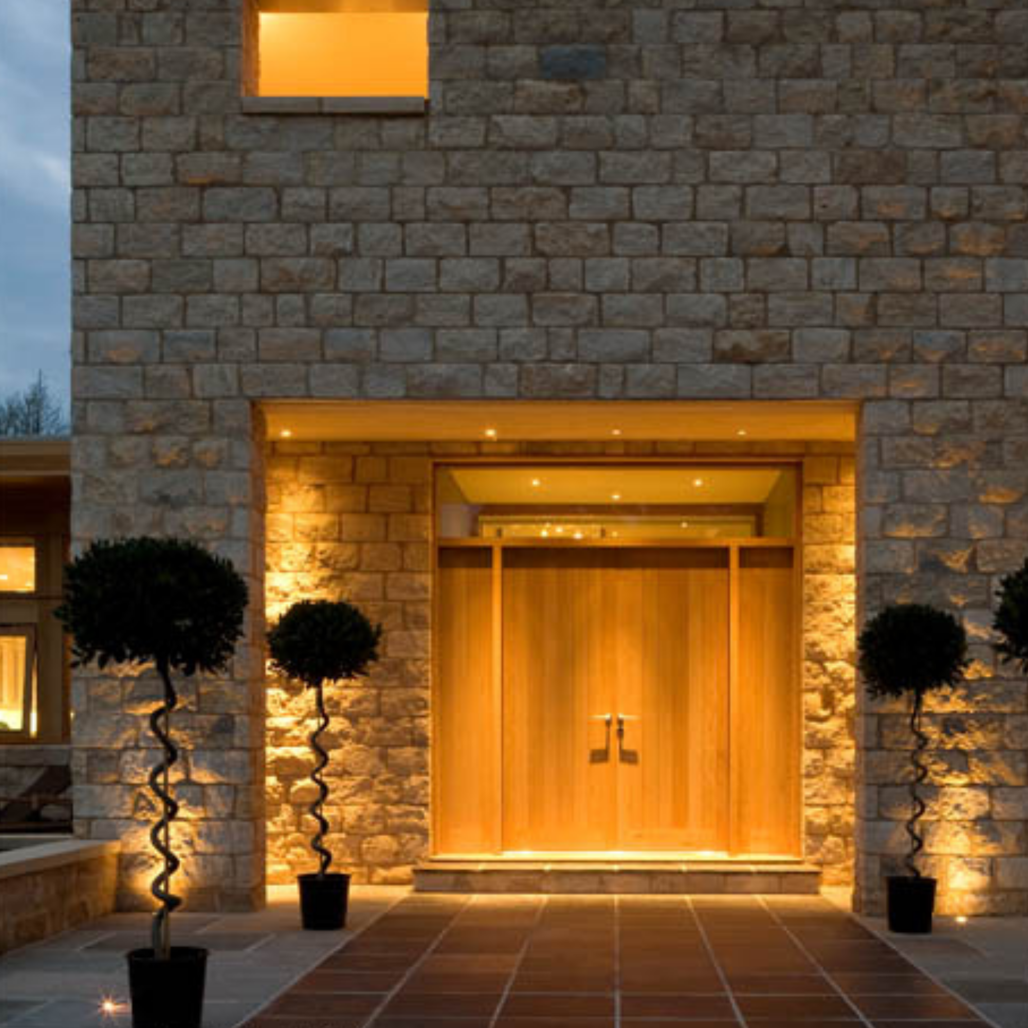 LD151 Uplight