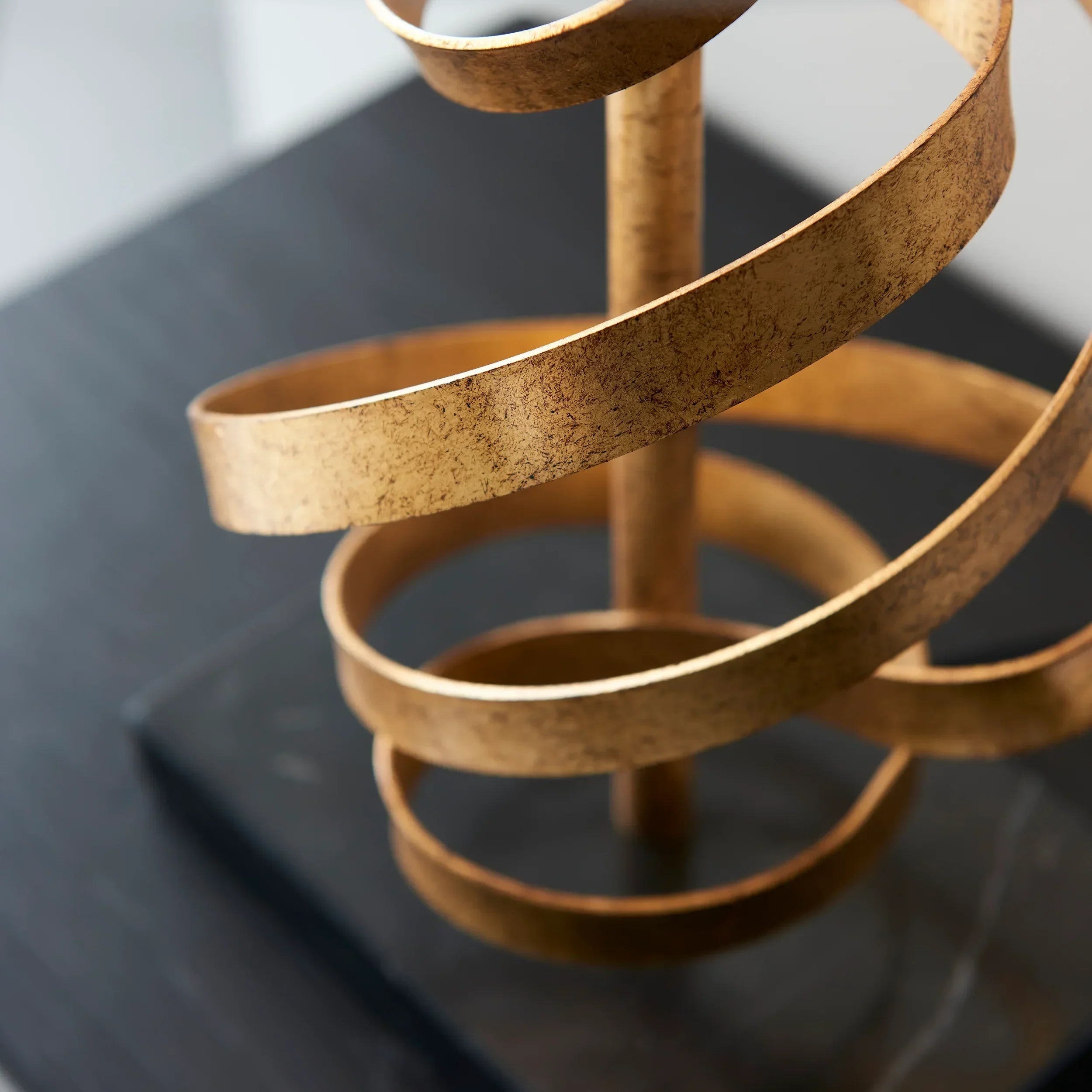 Aurora Ribbon Table Lamp