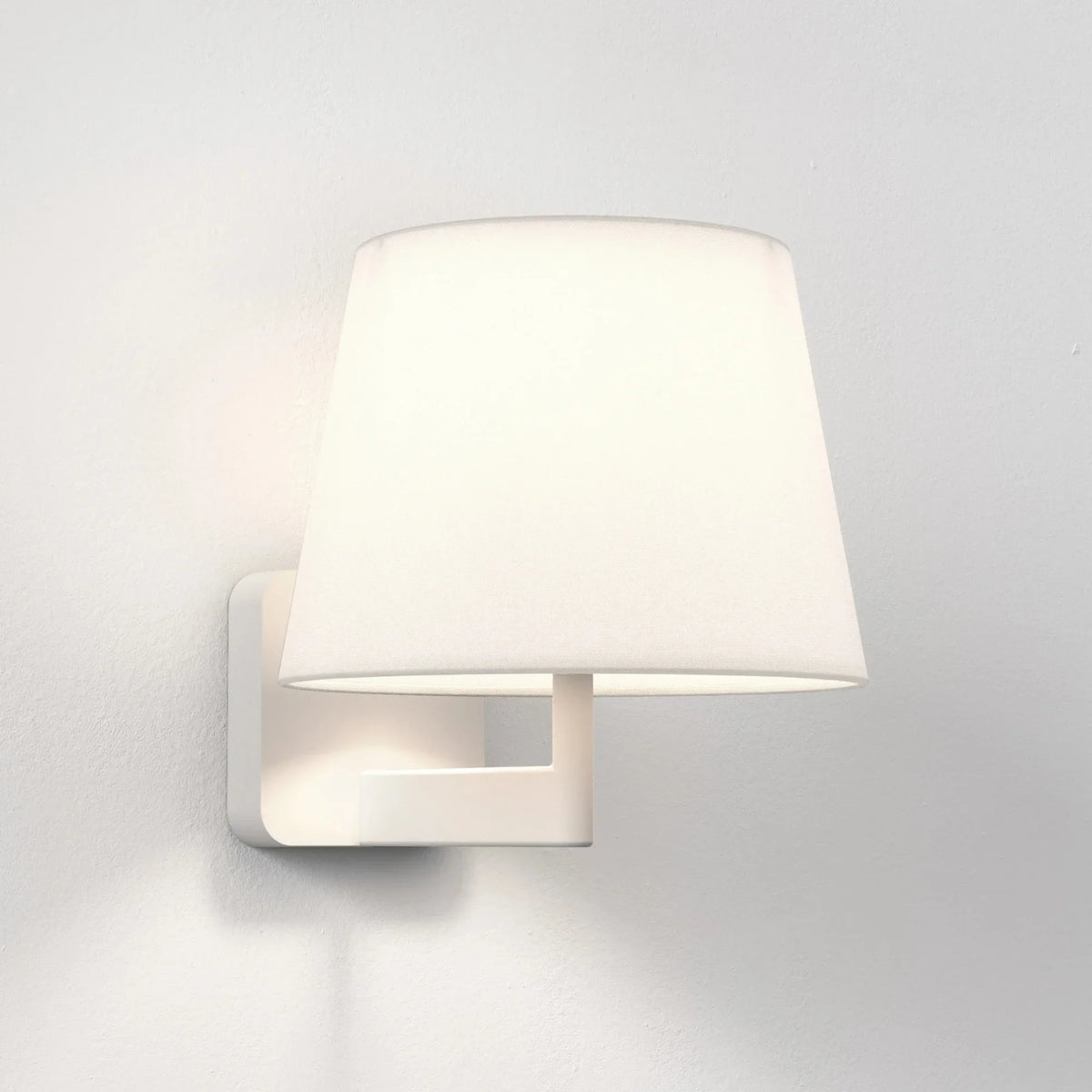 Beaumont Wall Light