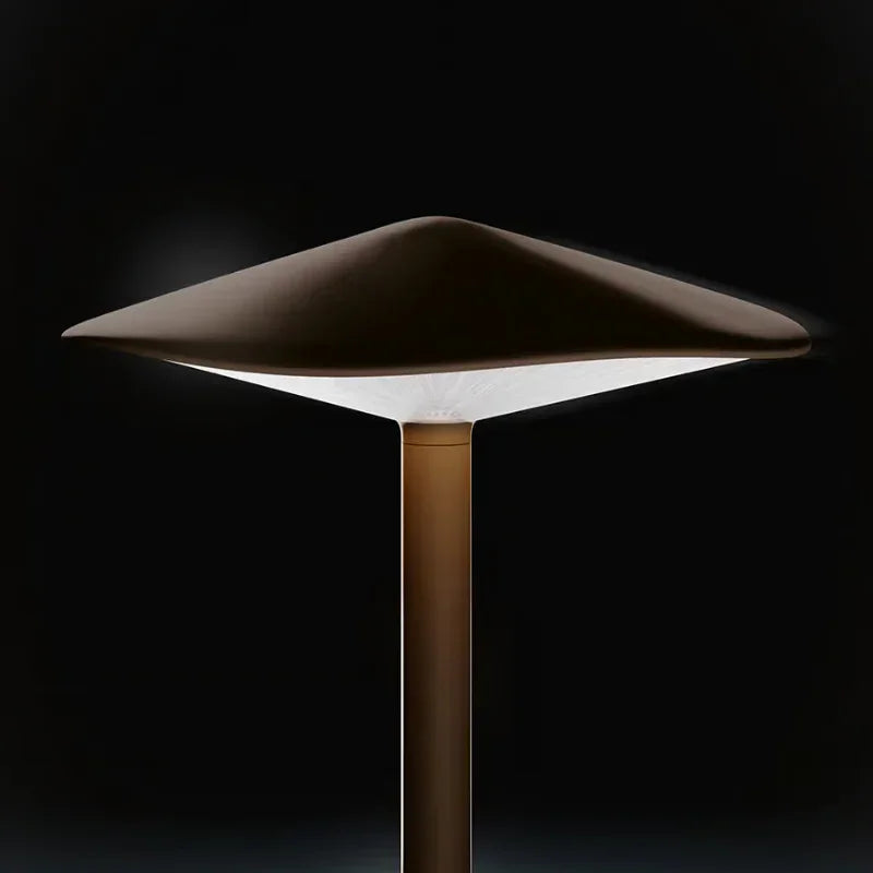 Kinno 240V Outdoor Light