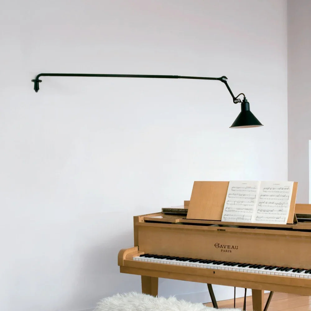 N°213 Plug Switch & Cable Wall Light