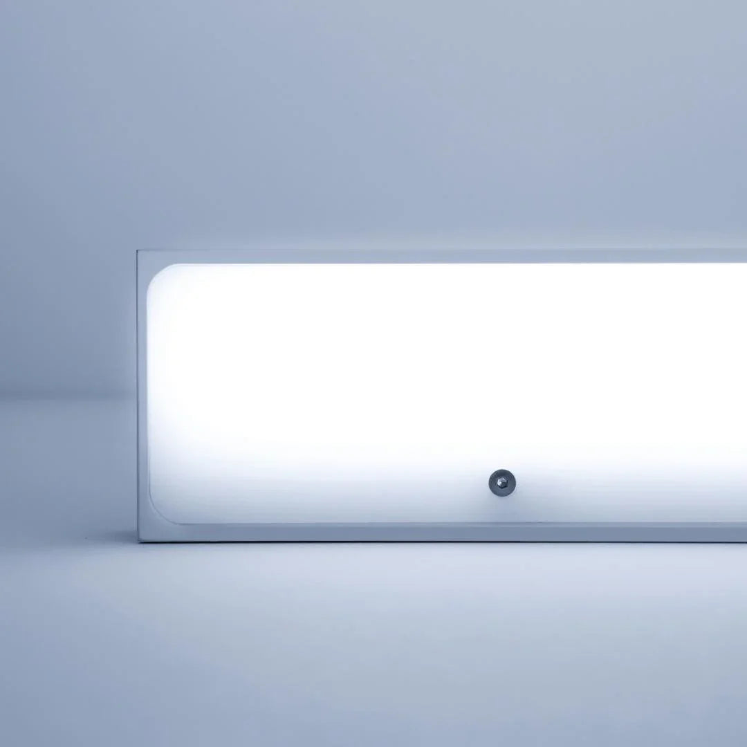 Davide Groppi Linet Wall Light | All Square Lighting