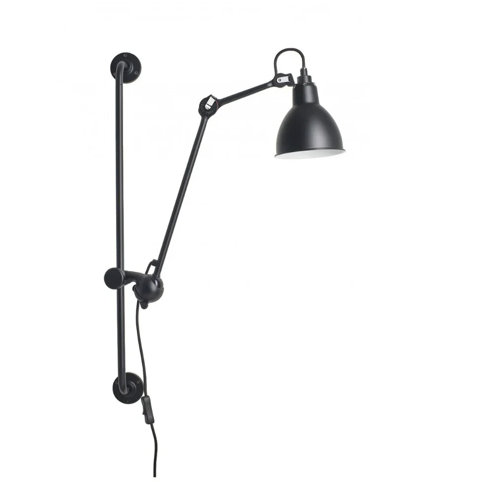 N°210 Plug Switch & Cable Wall Light