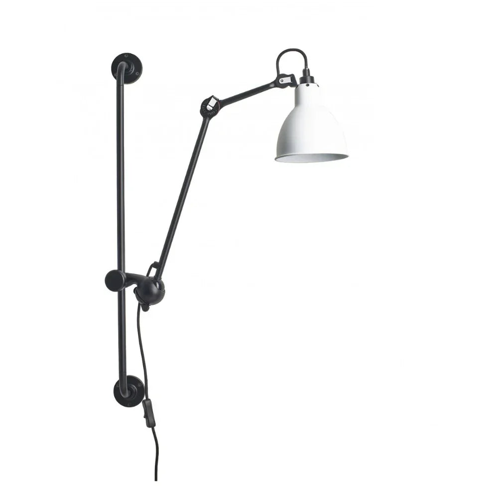 N°210 Plug Switch & Cable Wall Light