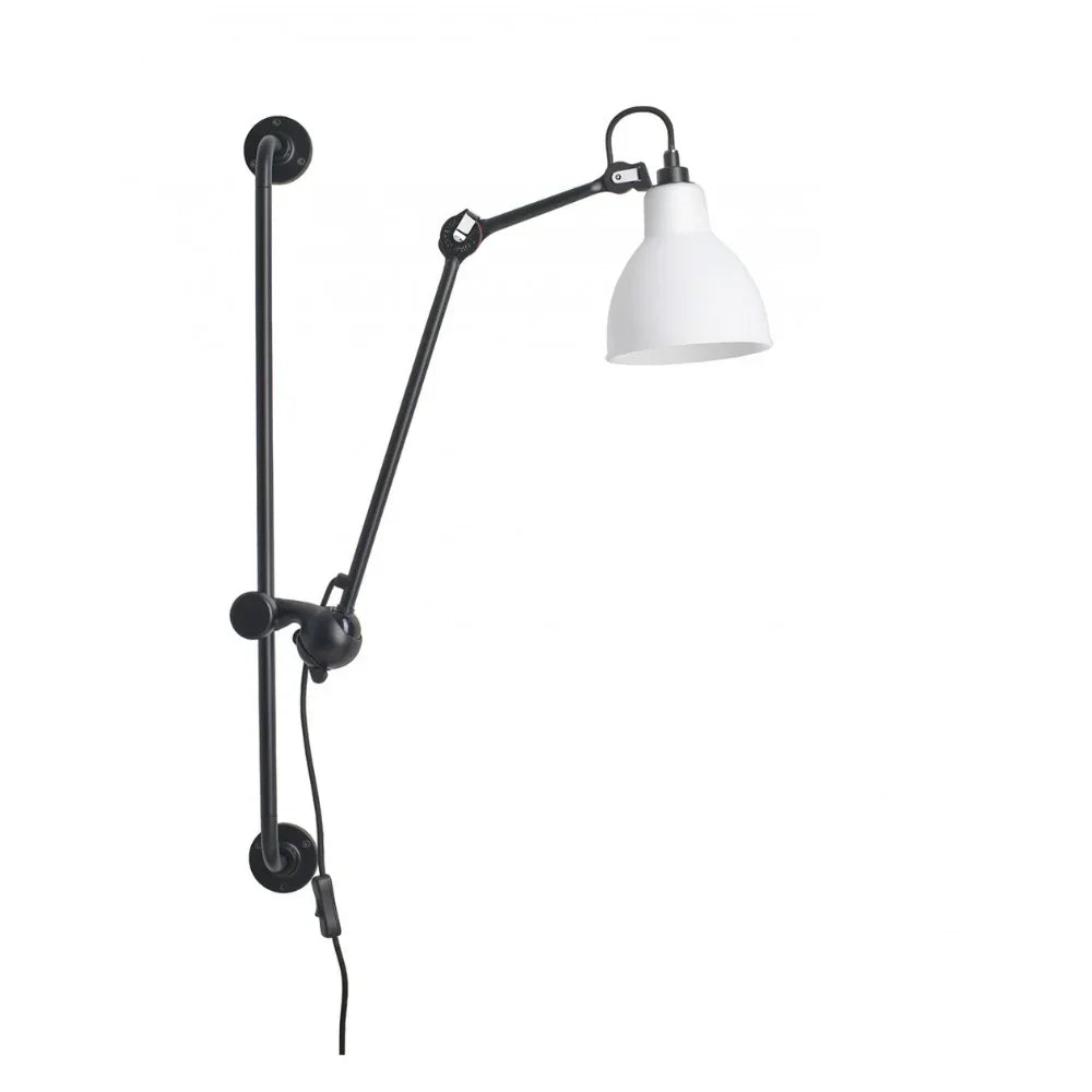 N°210 Plug Switch & Cable Wall Light