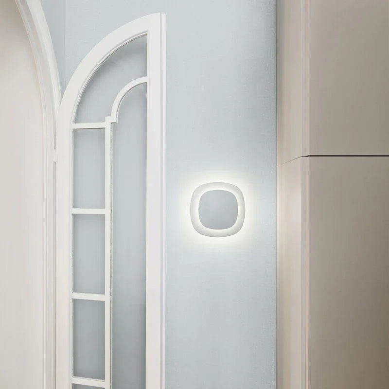Luceplan Luthien Wall Light | All Square Lighting