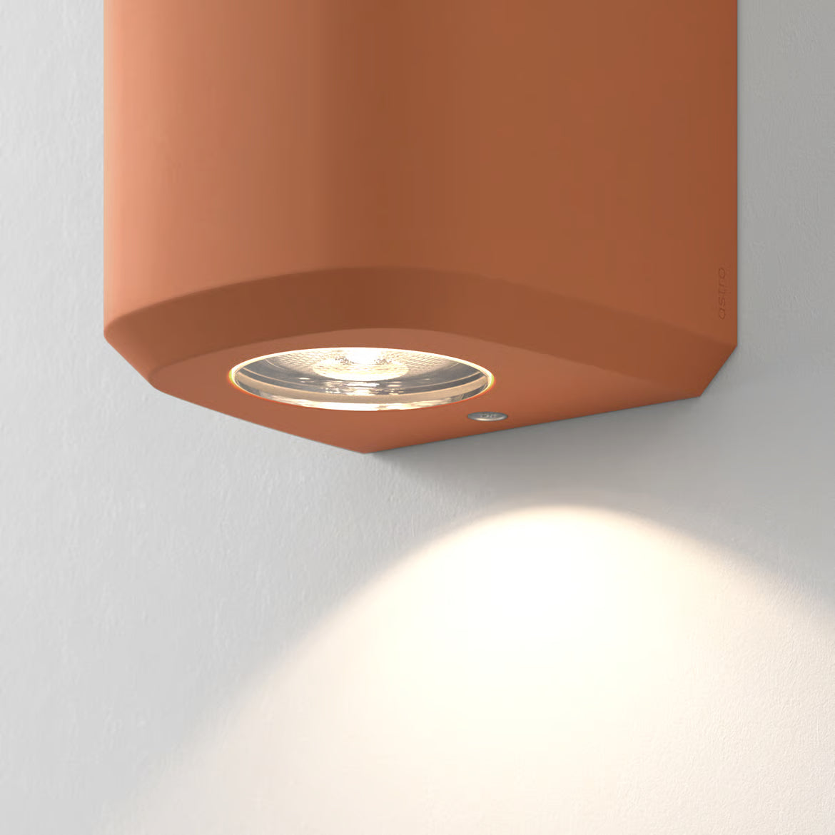 Brixham Single Wall Light