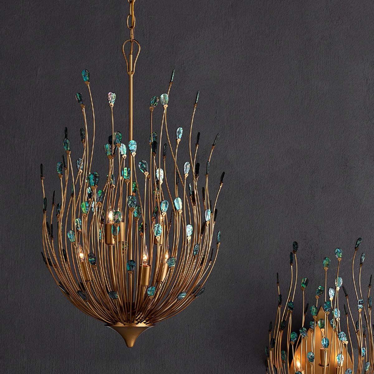 Delphos Pendant Light