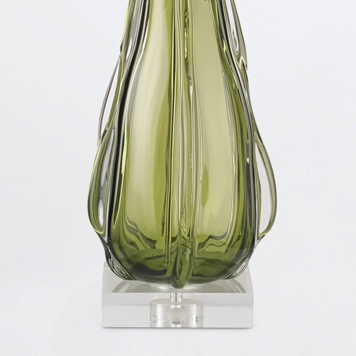Zephyr Table Lamp
