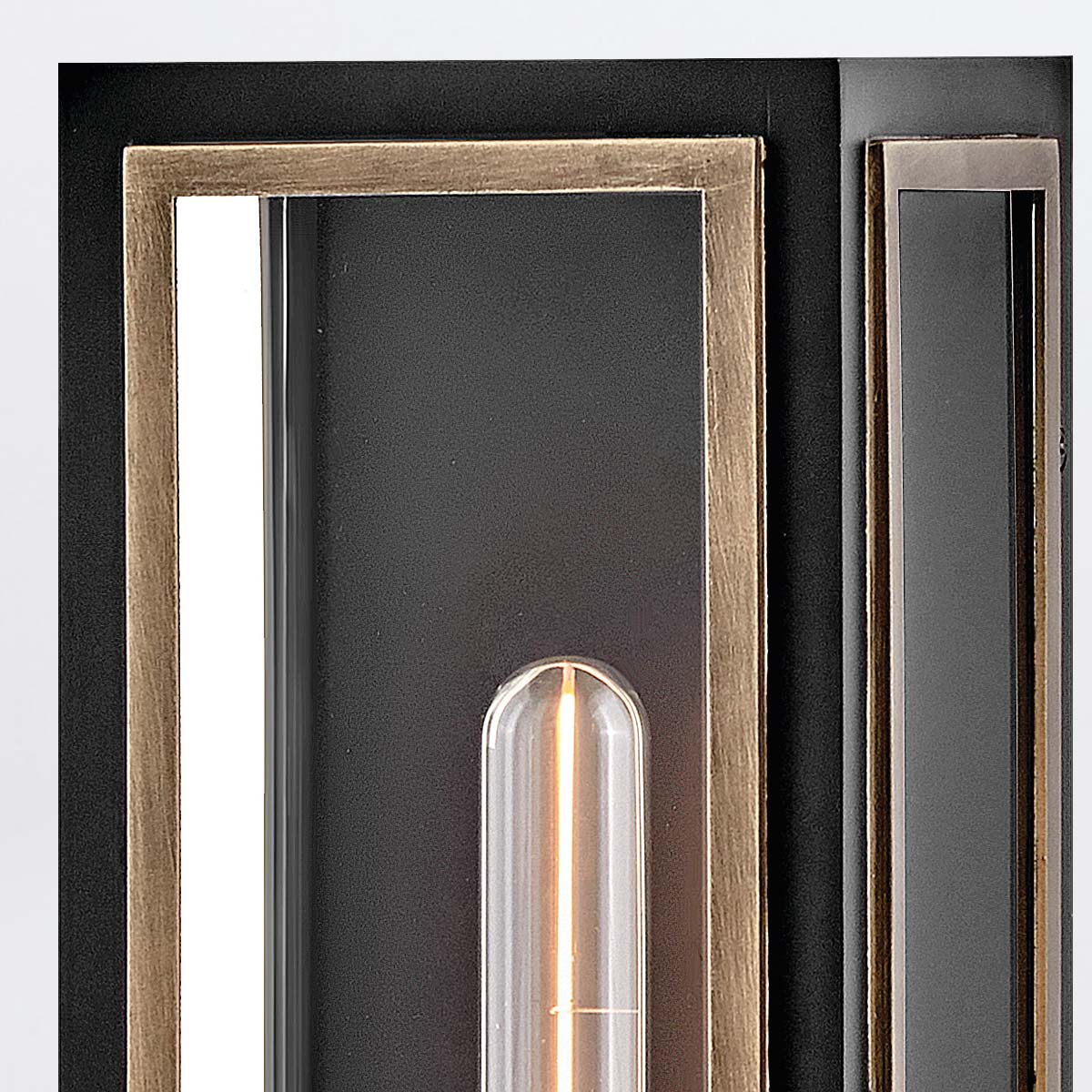 Shaw Wall Light