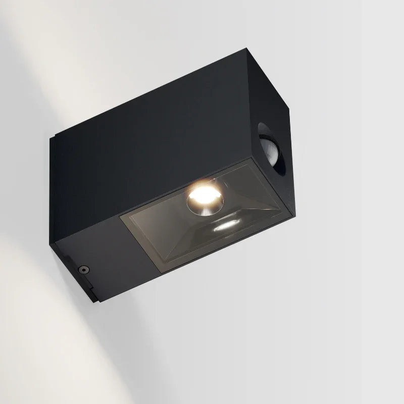 IP44.de Eye Control Wall Light | All Square Lighting
