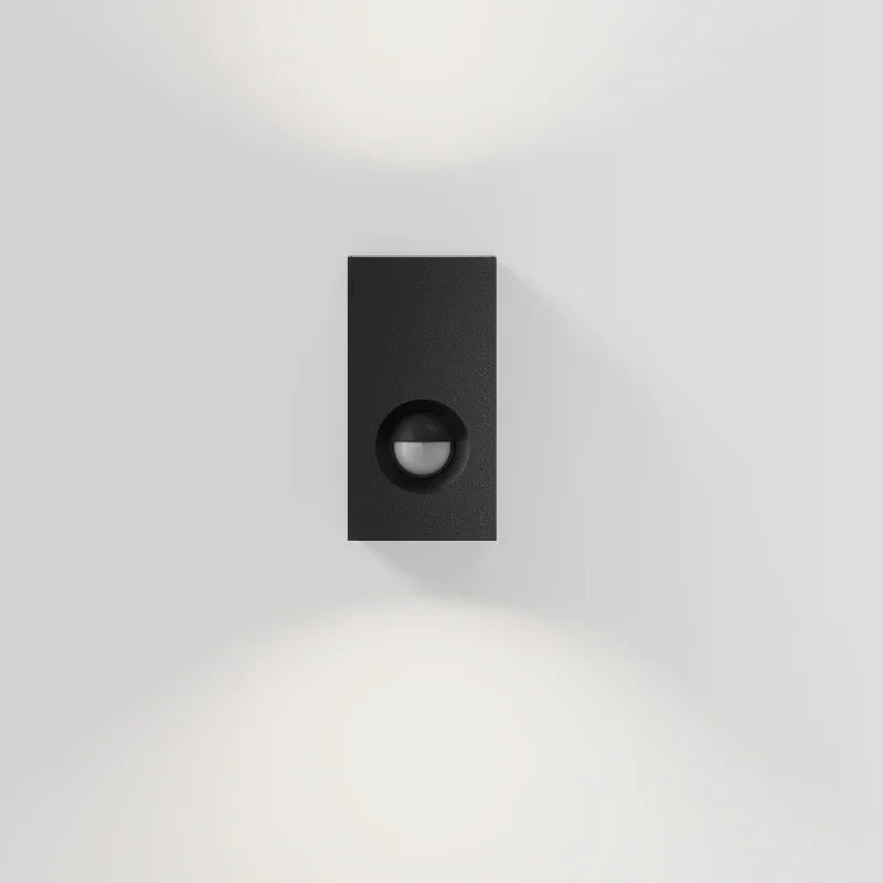 IP44.de Eye Control Wall Light | All Square Lighting