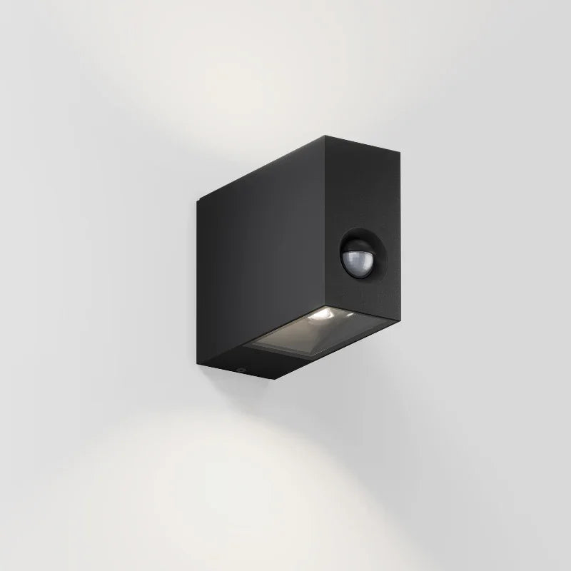 IP44.de Eye Control Wall Light | All Square Lighting