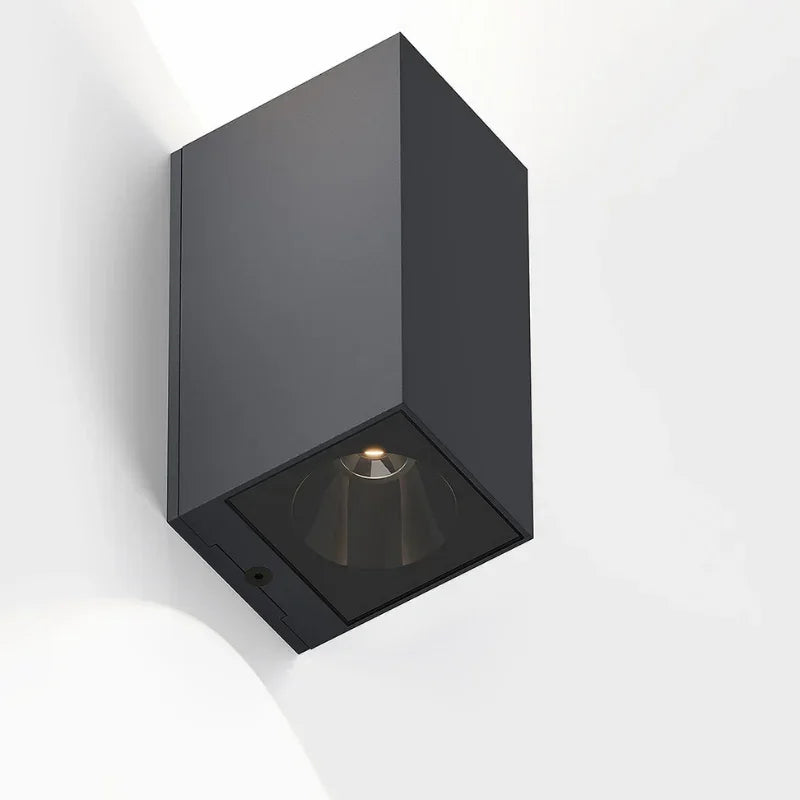 IP44.de Iem.2 Wall Light | All Square Lighting