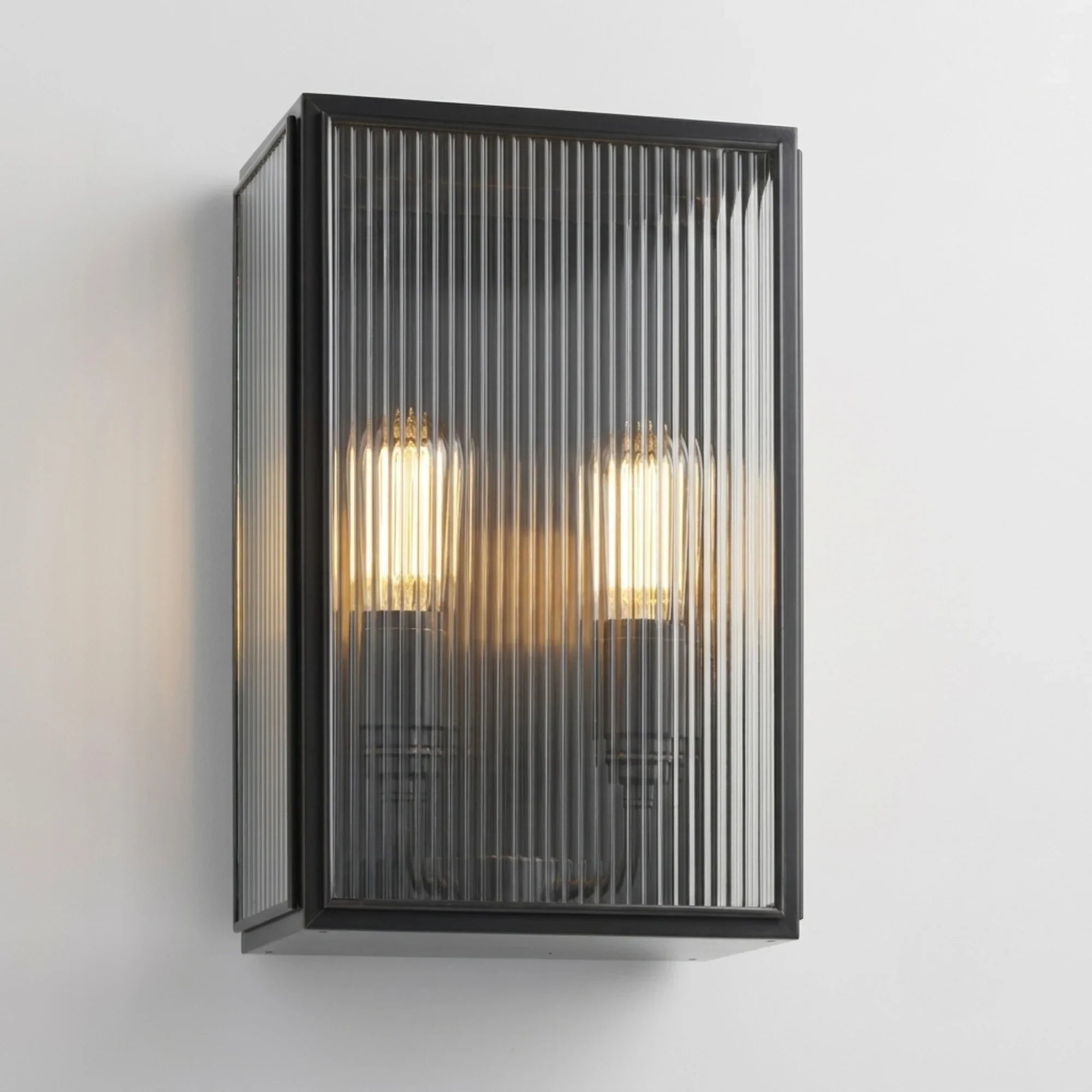 Essex N096 City Wall Light
