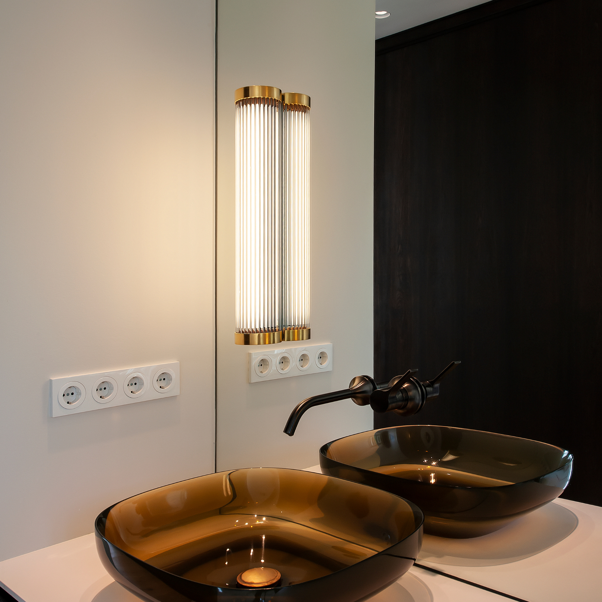 Mercer N120 Long Wall Light