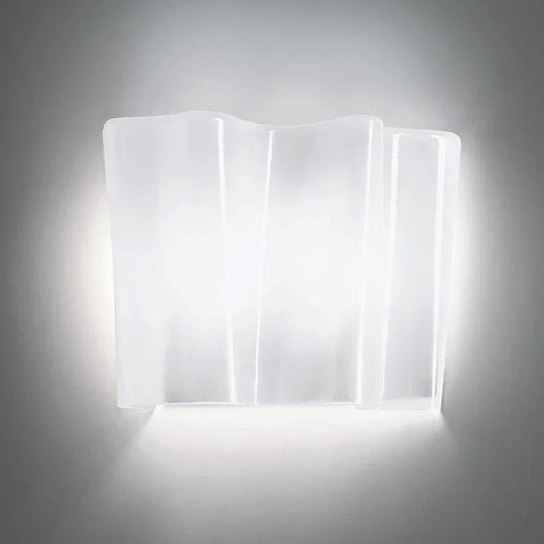Artemide Logico Wall Light | All Square Lighting
