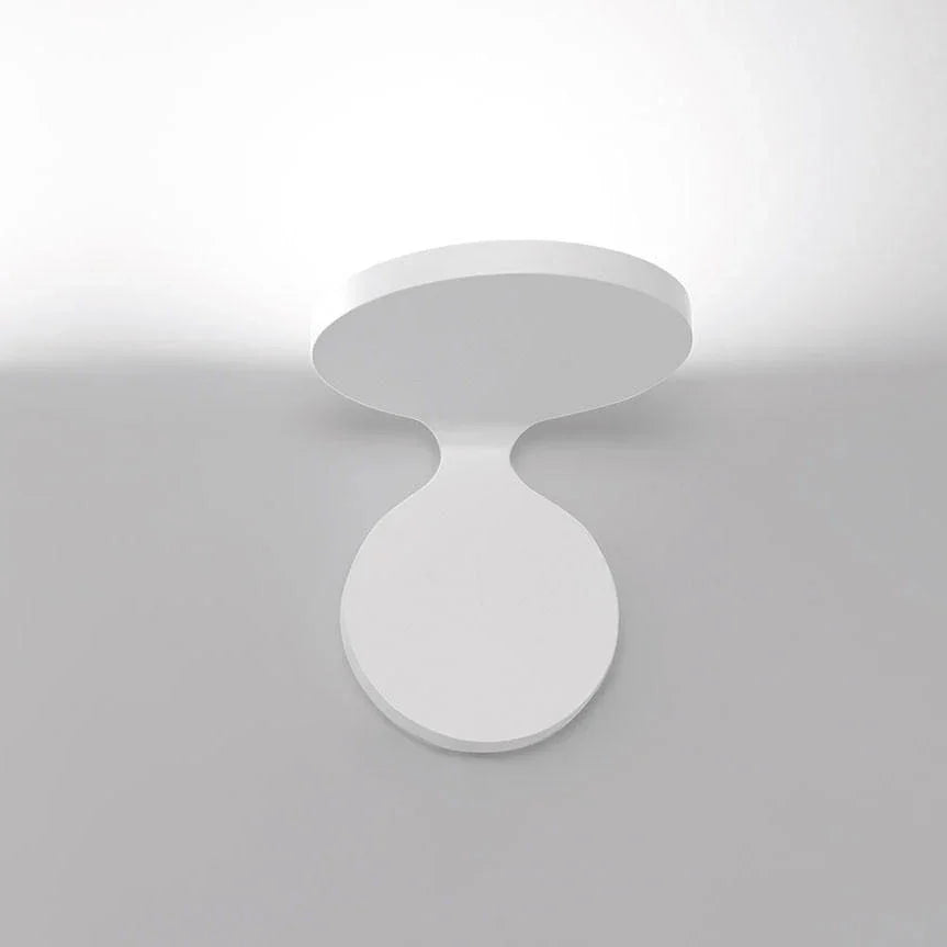 Artemide Rea 17 Wall Light | All Square Lighting