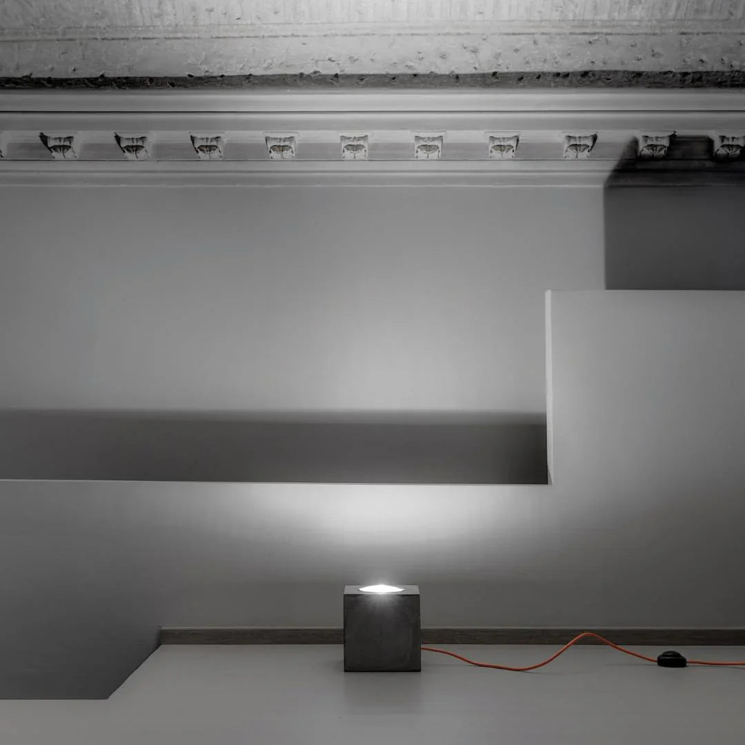 Davide Groppi Q Floor Lamp | All Square Lighting