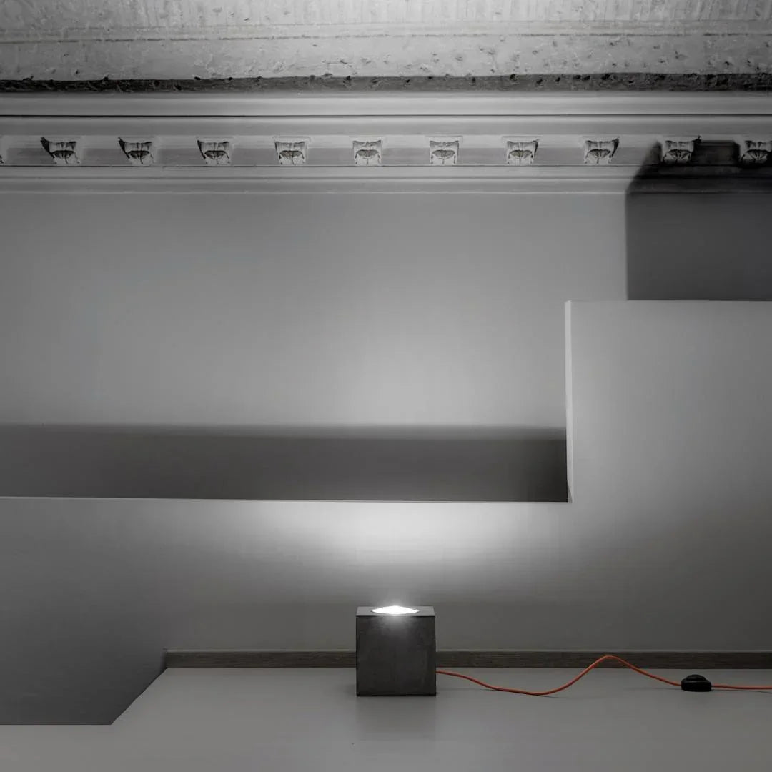 Davide Groppi Q Floor Lamp | All Square Lighting