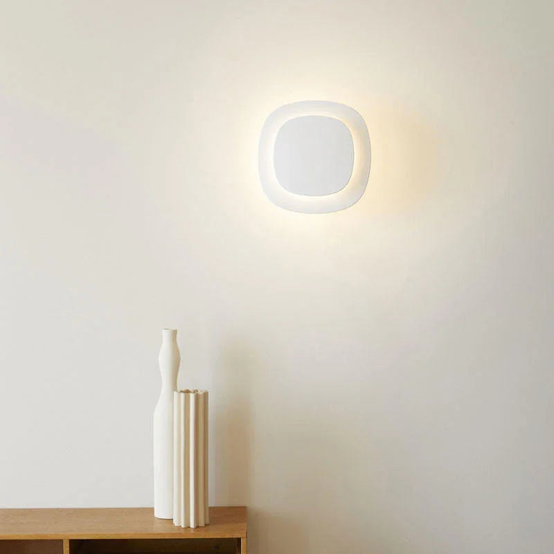 Luceplan Luthien Wall Light | All Square Lighting