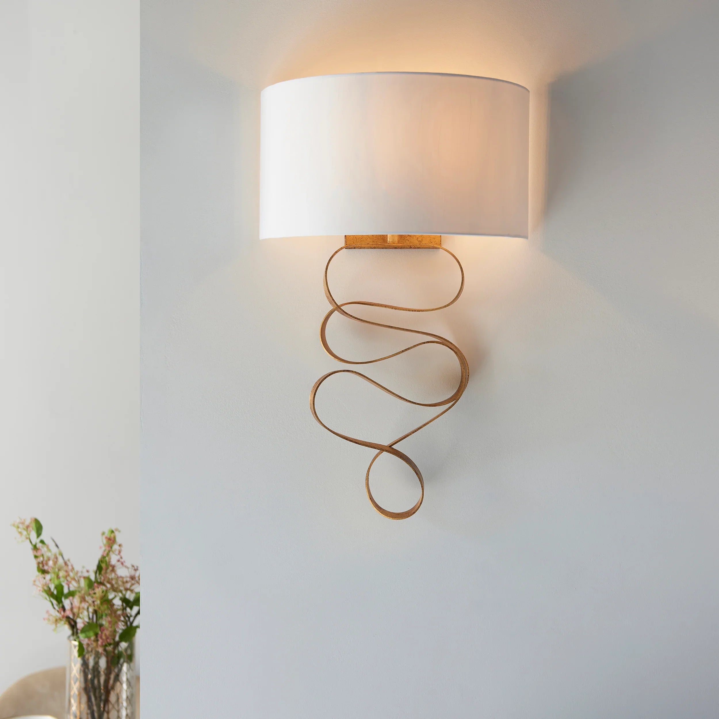 Aurora Ribbon Shade Wall Light