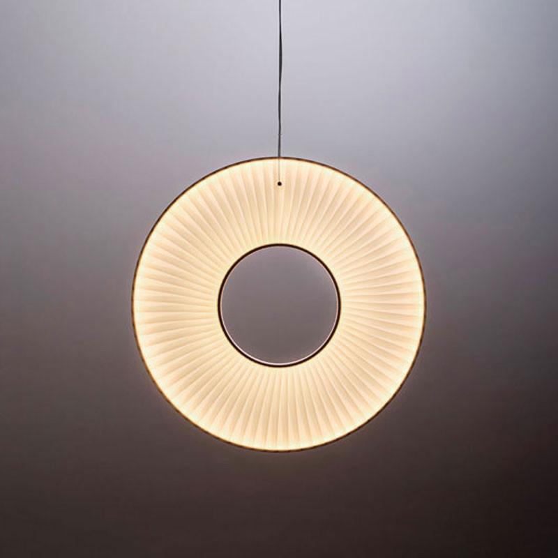 Iris 80 Vertical Pendant Light