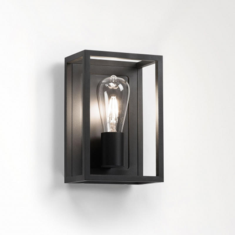Delta Light Montur M O Wall Light | All Square Lighting