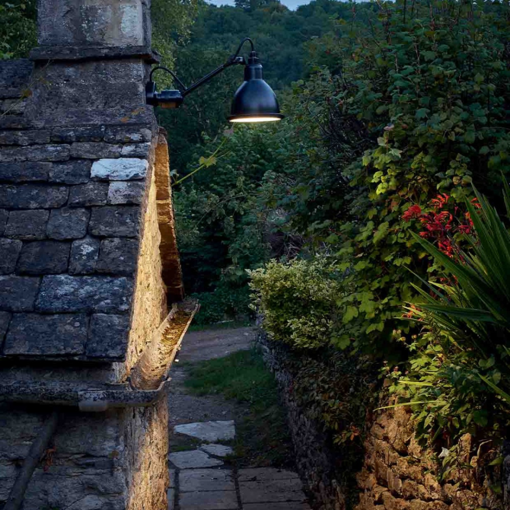 N°304 XL Outdoor Wall Light