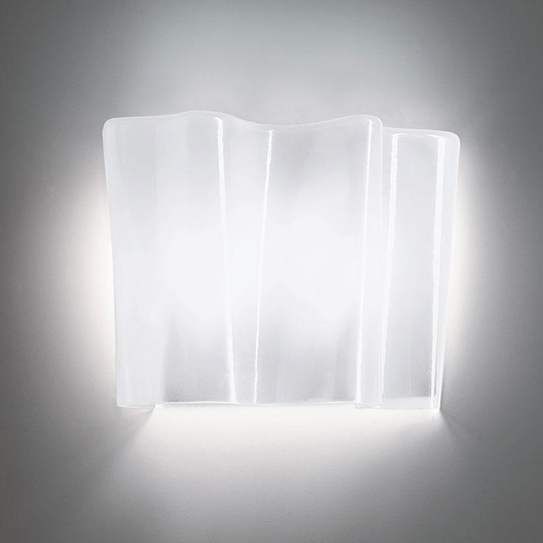 Artemide Logico Wall Light | All Square Lighting