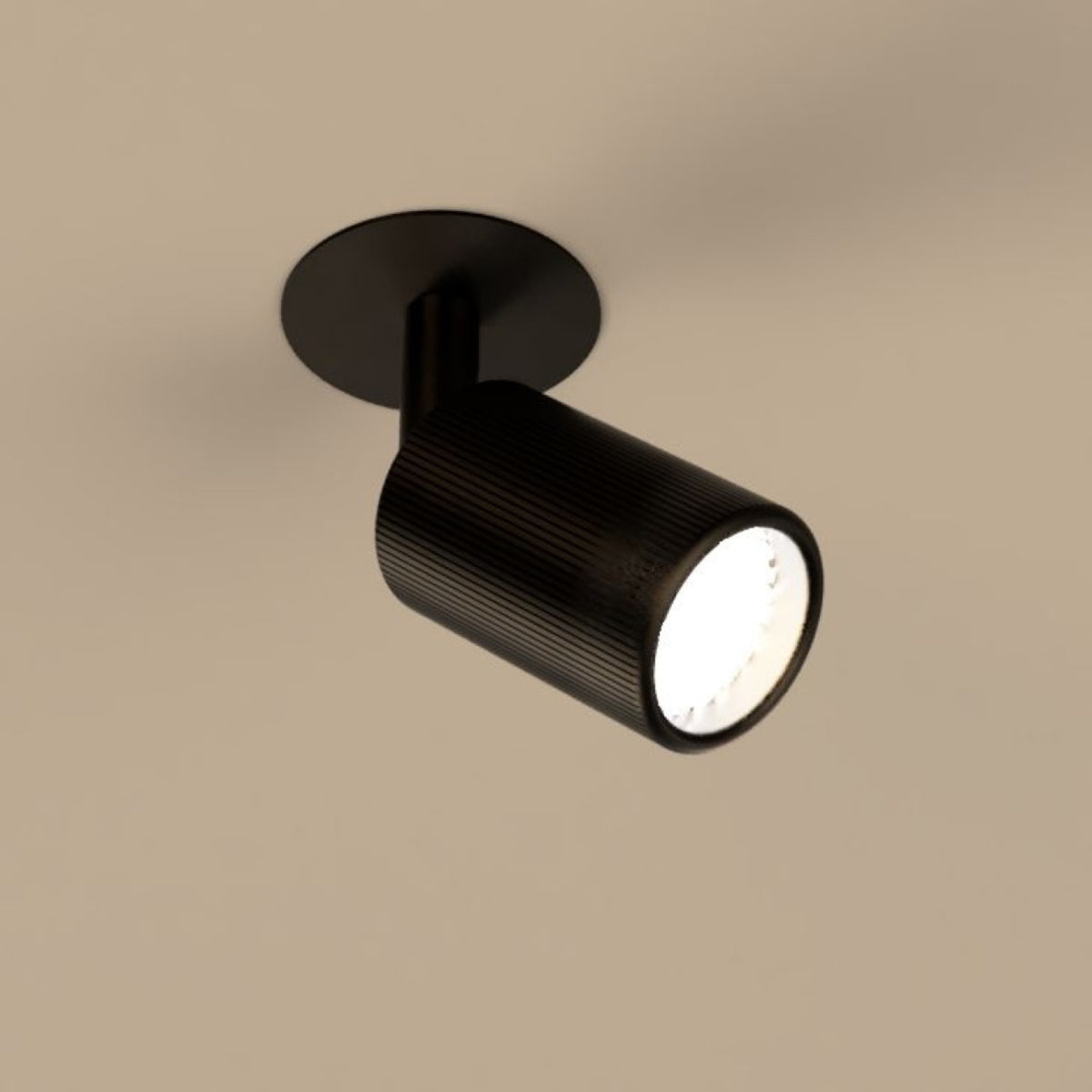 Lichelle L Proud Extended 46 5400 Spotlight