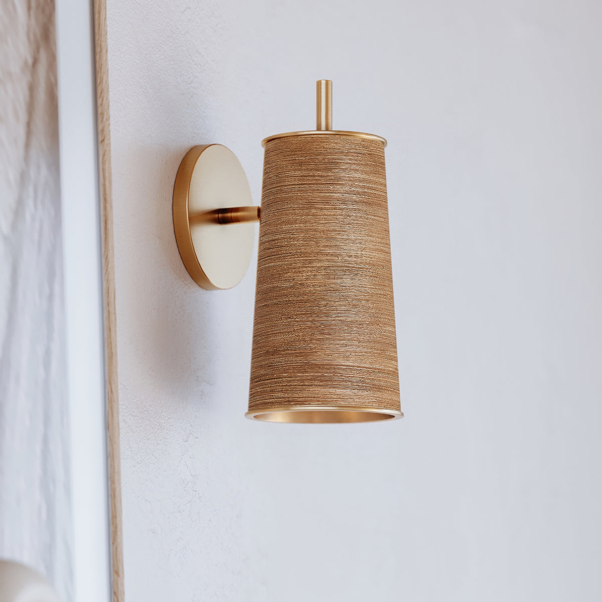 Delran Wall Light