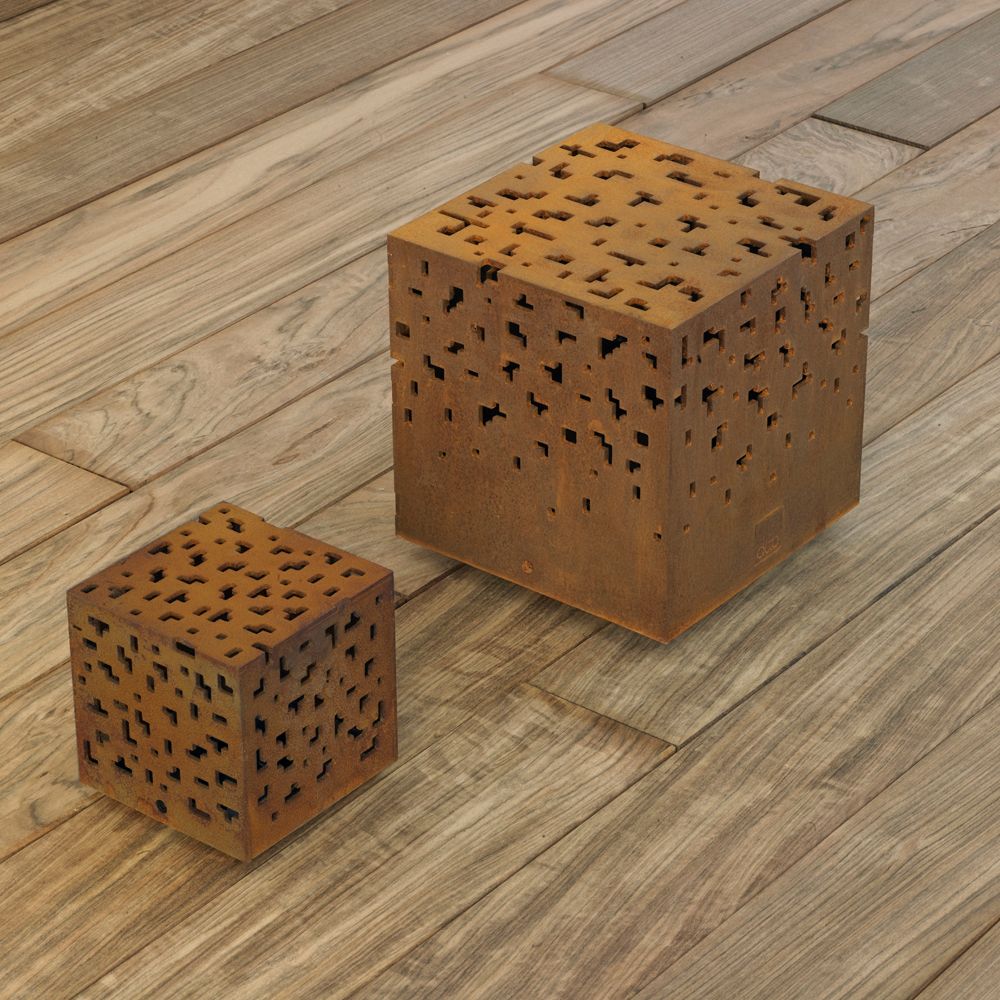 AMS Outdoor Floor Lamp