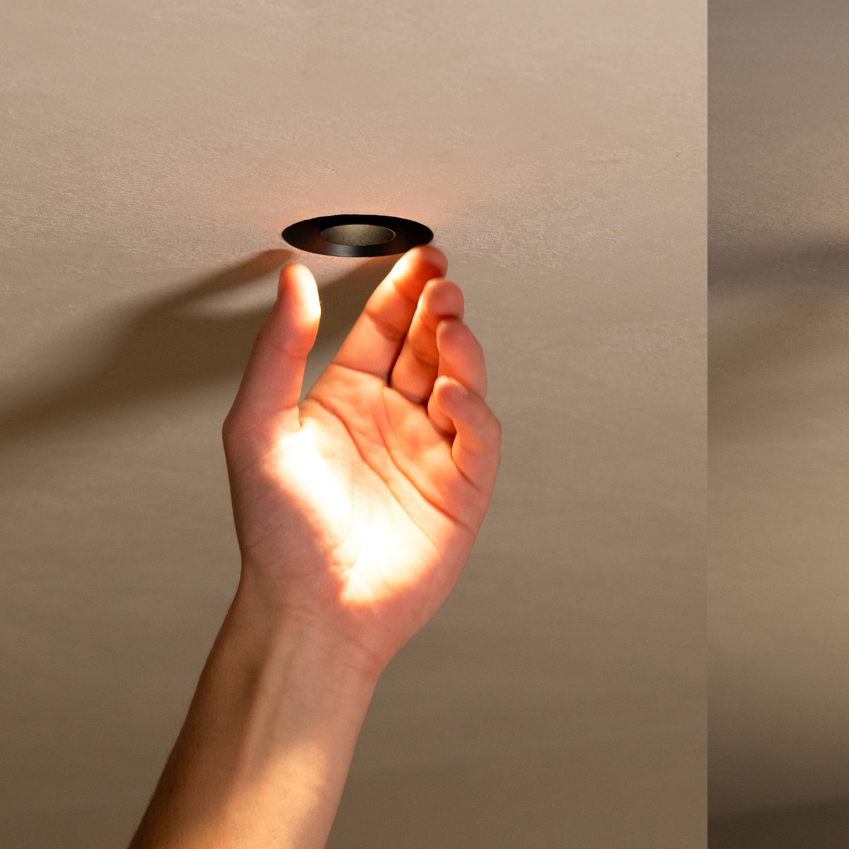 Trimless Spot Adjustable 2.0 Downlight
