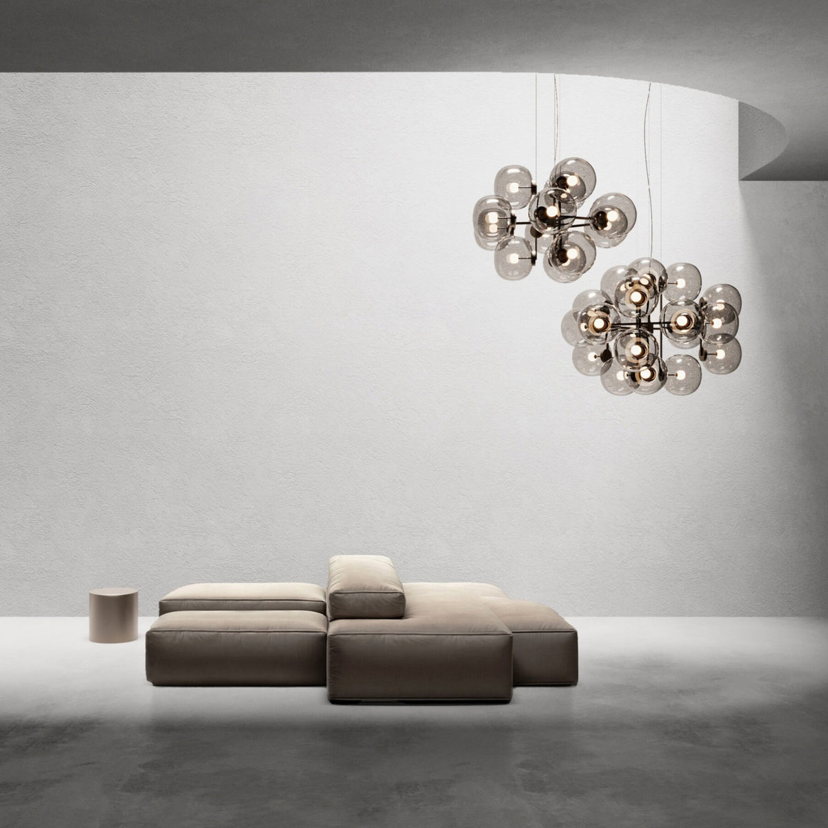 Jasmine Eighteen Pendant Light