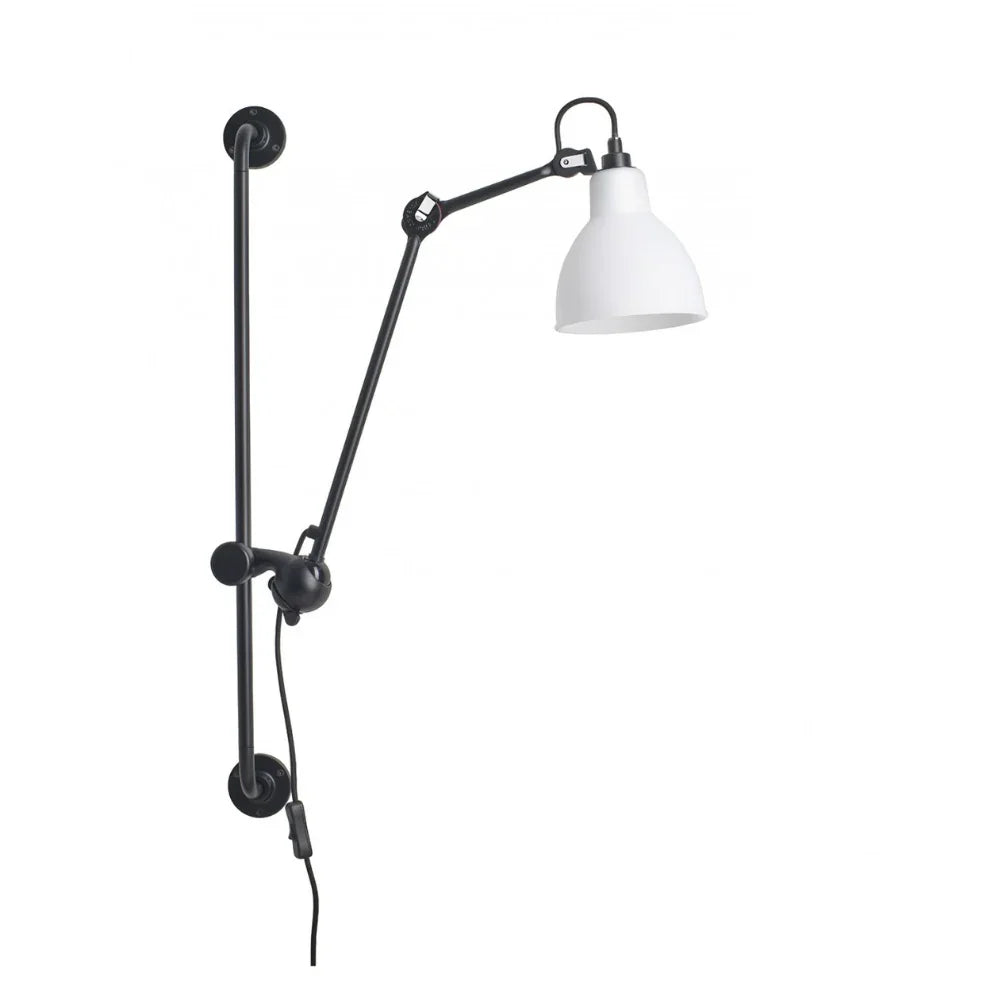 N°210 Plug Switch & Cable Wall Light