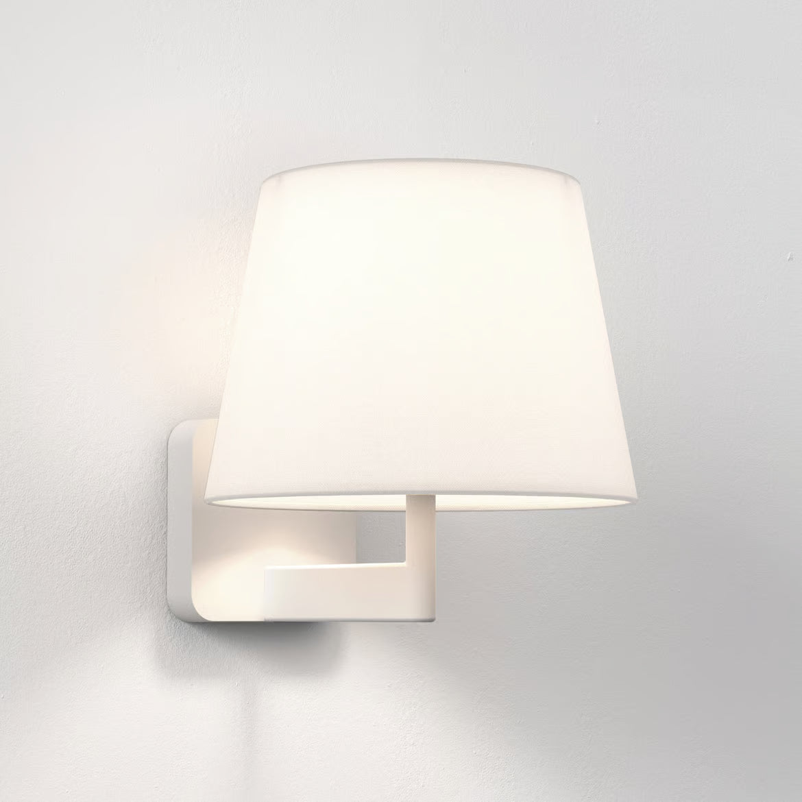 Beaumont Wall Light